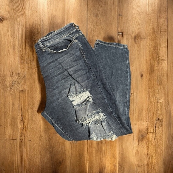 Judy Blue Denim - JUDY BLUE Ripped Boyfriend Jeans SIZE 20W